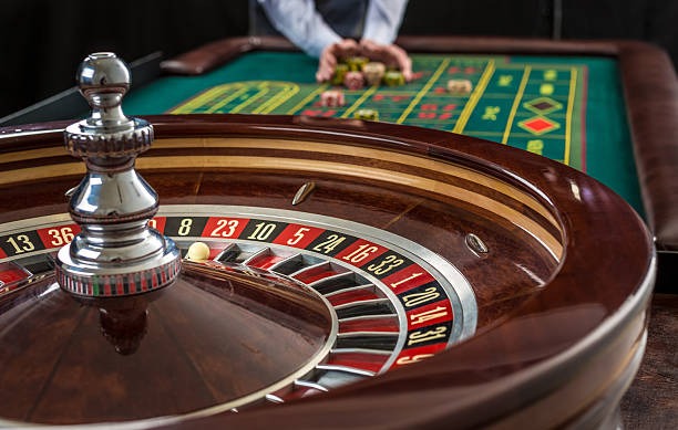Weekly cashback calculation and tier progression at slot aladin